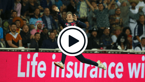 watch-jordan-cox-affects-one-of-the-all-time-great-boundary-relay-catches-in-t20-blast-final.Click to read full article.