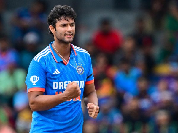 mumbai-all-rounder-in-champions-trophy-reserves-picks-5-49-in-ranji-trophy-semi-final.Click to read full article.
