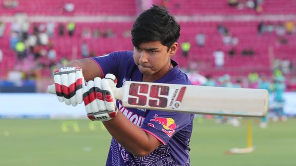 india-pace-trio-picked-14-year-old-star-vaibhav-suryavanshi-named-standby-in-east-zone-duleep-trophy-squad.Click to read full article.