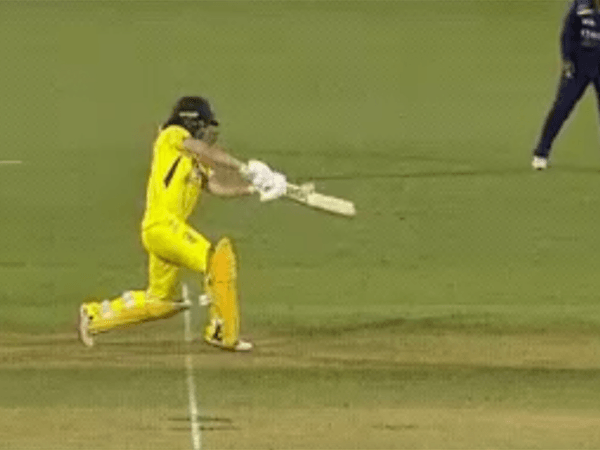 inches-in-it-dramatic-waist-high-no-ball-controversy-breaks-india-hearts-and-keeps-australias-winning-streak-alive.Click to read full article.