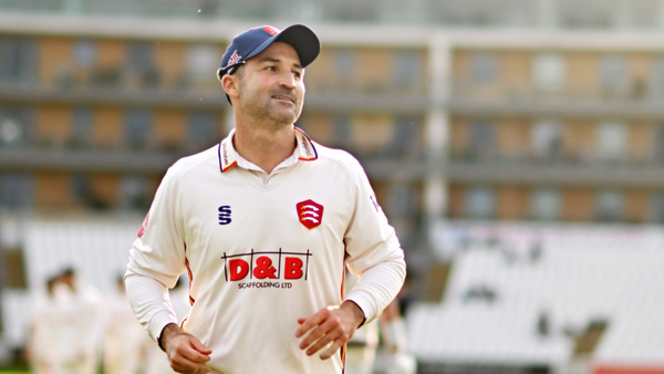 shot-foot-left-cold-dean-elgar-shock-south-africa-captaincy-ousting.Click to read full article.