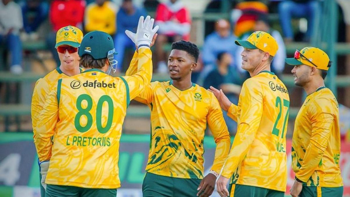 South Africa and New Zealand will face off in the second T20I of their ongoing tri-series today (July 16). Follow the match live right here.