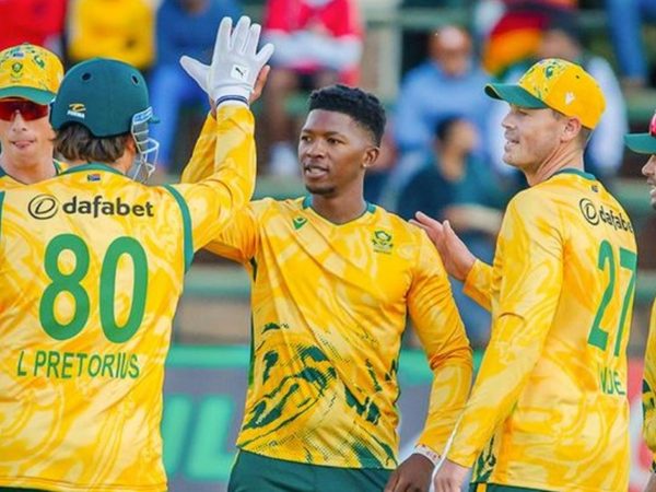 south-africa-new-zealand-tri-series-2nd-t20i-live-score-playing-xi-toss-updates-where-to-watch-live.Click to read full article.