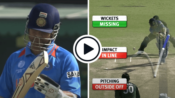 watch-sachin-tendulkar-saeed-ajmal-drs-lbw-india-pakistan-world-cup-2011-semi-final-mohali.Click to read full article.