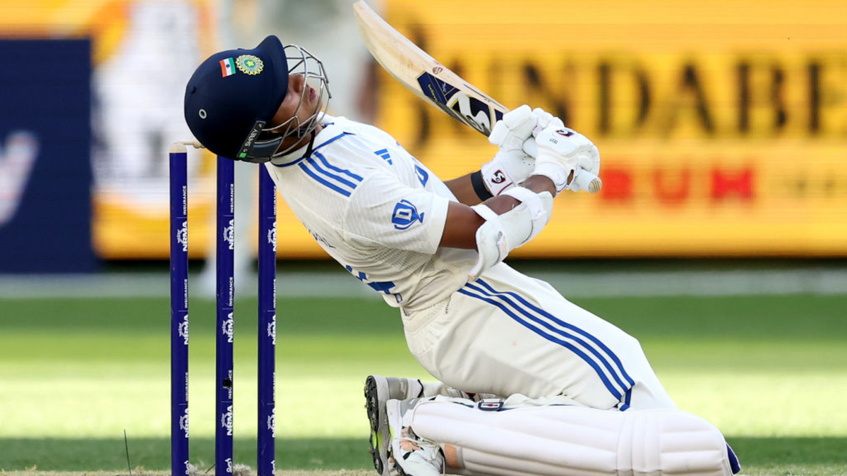 Yashasvi Jaiswal batting in Perth