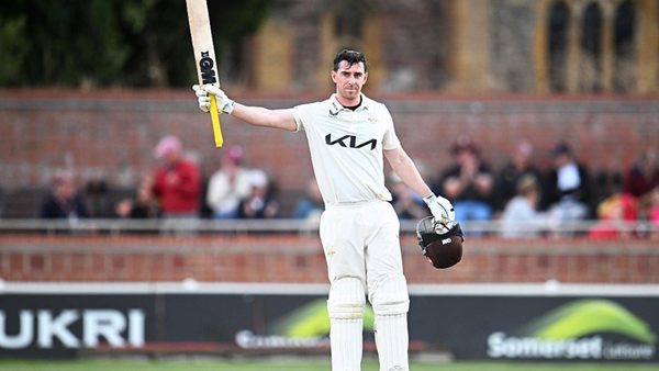 england-test-incumbents-dan-lawrence-sign-off-red-ball-season-with-centuries-ahead-of-batting-order-squeeze.Click to read full article.
