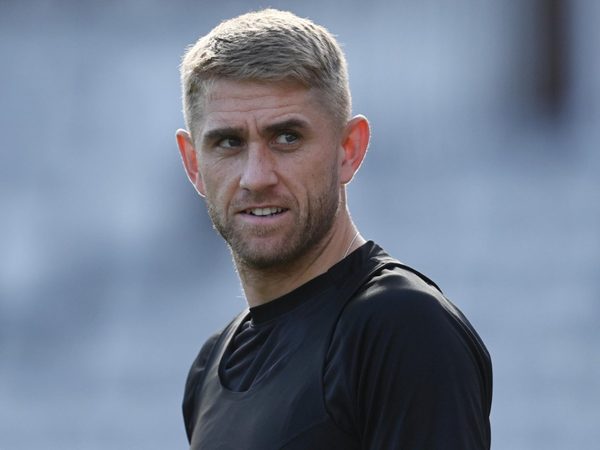 i-thought-that-chance-might-not-come-again---olly-stone-hungry-for-ashes-recall-after-frustrating-injury-lay-off.Click to read full article.