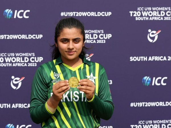 youngest-in-17-years-21-year-old-pakistan-rookie-eyman-fatima-cracks-maiden-t20i-half-century-against-zimbabwe.Click to read full article.