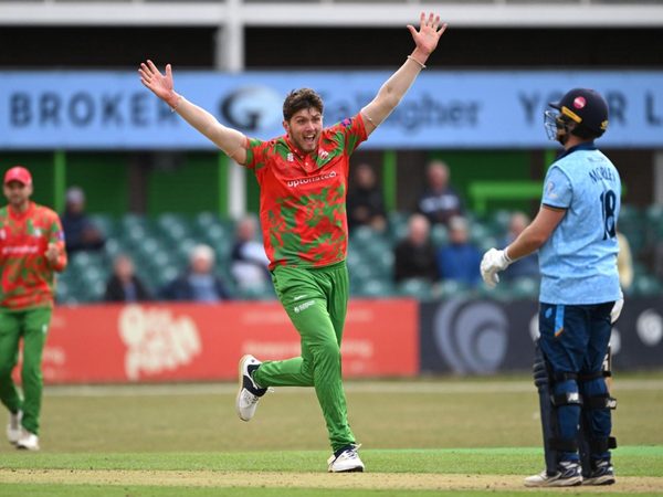 six-foot-six-teenage-quick-takes-third-five-for-breakout-one-day-cup-campaign-thrilling-tie.Click to read full article.