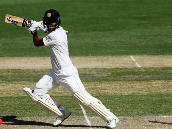 dimuth-karunaratne-finger-injury.Click to read full article.