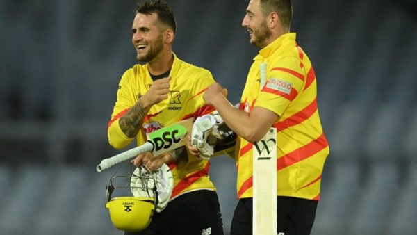 bizarre-pitch-intruder-dead-ball-drama-proves-crucial-in-thrilling-hundred-clash.Click to read full article.