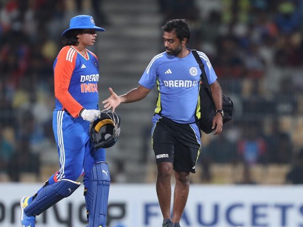 india-keeper-richa-ghosh-substituted-after-hit-to-face-uncapped-uma-chetry-fills-in.Click to read full article.