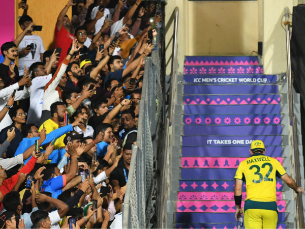 a-first-hand-account-of-maxwells-mumbai-mania.Click to read full article.