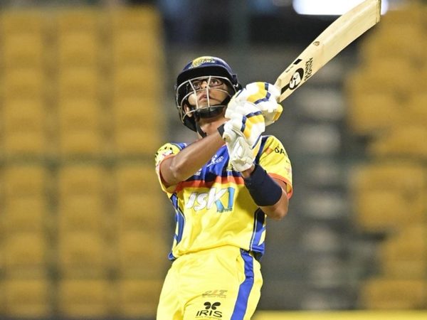 samit-dravid-included-in-indias-u19-squad-for-home-series-against-australia.Click to read full article.