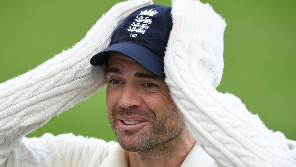 golden-oldies-wisdens-over-35-world-test-xi.Click to read full article.