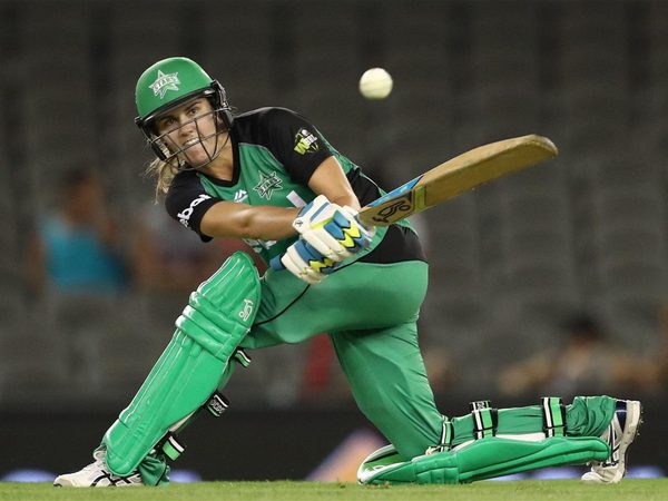 21-questions-natalie-sciver.Click to read full article.