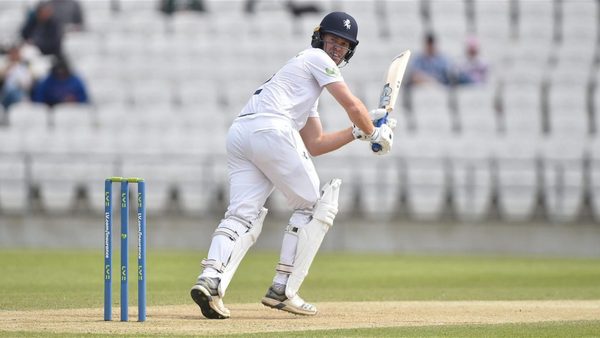 novel-ecb-playing-condition-sees-county-batter-ruled-not-out-despite-helmet-hitting-stumps.Click to read full article.