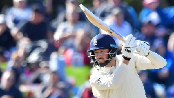 county-championship-opening-day-james-vince-hampshire-worcestershire.Click to read full article.