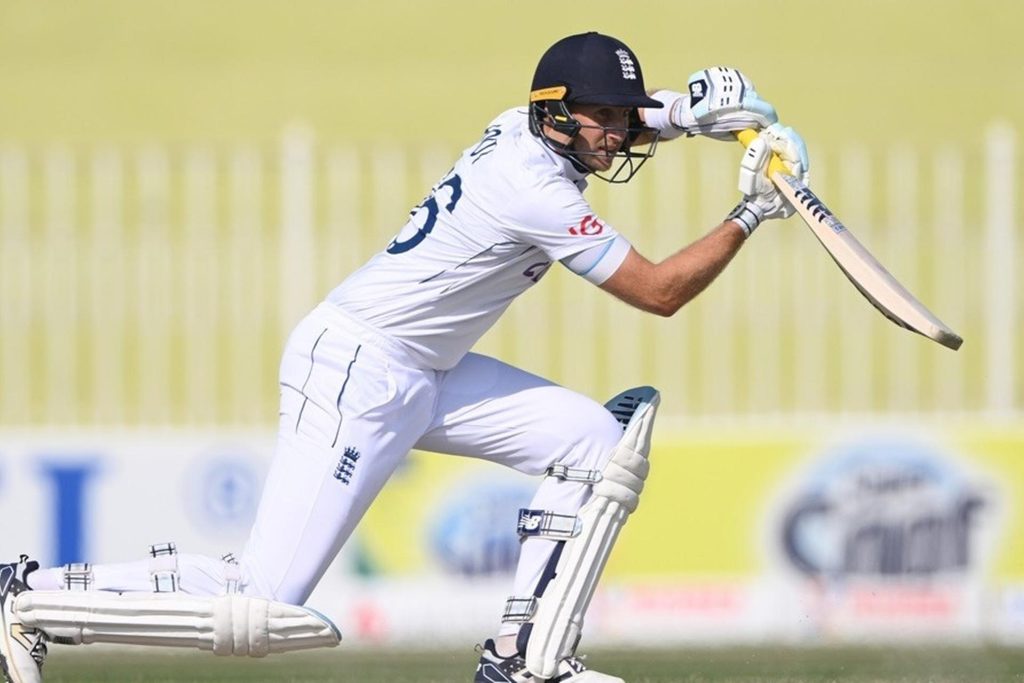 Joe Root smashes 54-ball 82 but can’t seal win for England in warm-up thriller