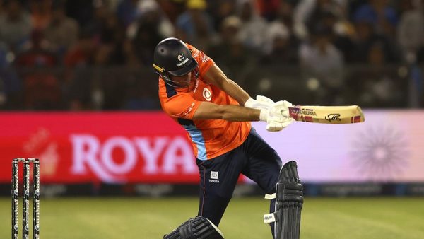 xavier-bartlett-with-t20-sr-108-smashes-match-winning-fifty-from-no8-mlc-2025.Click to read full article.
