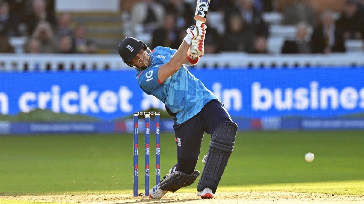 Liam Livingstone hits 28 runs in the final over of England's ODI innings against Australia at Lord's