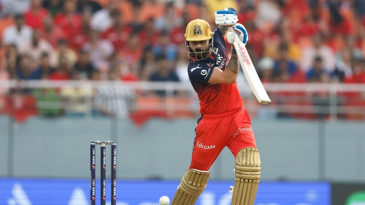 Virat Kohli batting for RCB in the 2025 IPL