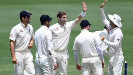 chris-woakes-6-54-as-ca-xi-finish-day-one-on-249-9.Click to read full article.