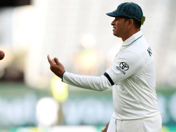 usman-khawaja-reprimanded-by-icc-for-wearing-black-armband-in-perth-test.Click to read full article.