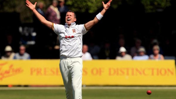 peter-siddle-re-signs-for-essex.Click to read full article.