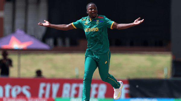 mumbai-indians-sign-17-year-old-south-africa-kwena-maphaka-madushanka-replacement.Click to read full article.