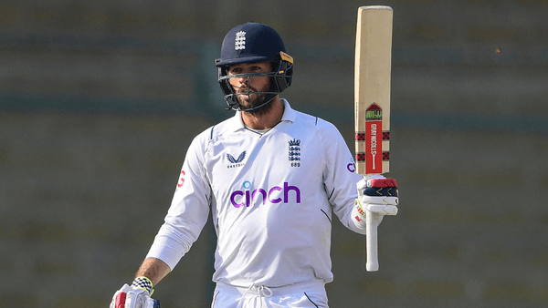 ben-foakes-excellence-england-good-headache-migraine-pak-eng-tests.Click to read full article.