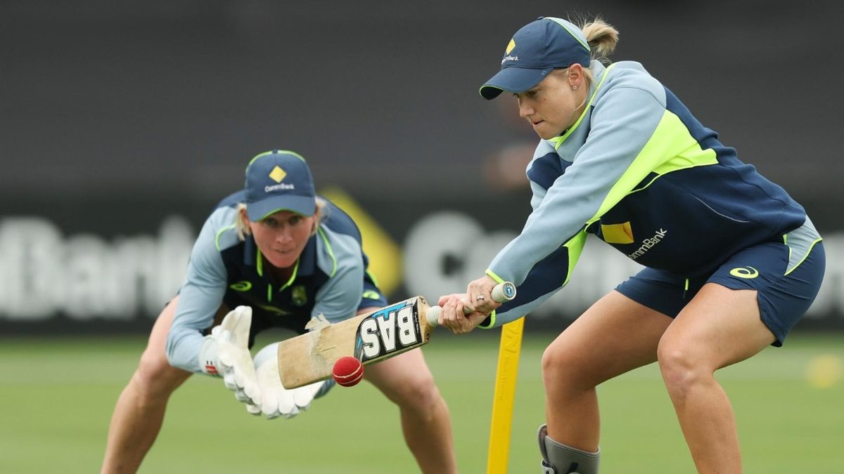 Alyssa Healy is a fitness doubt for the 2025 women's Ashes Test