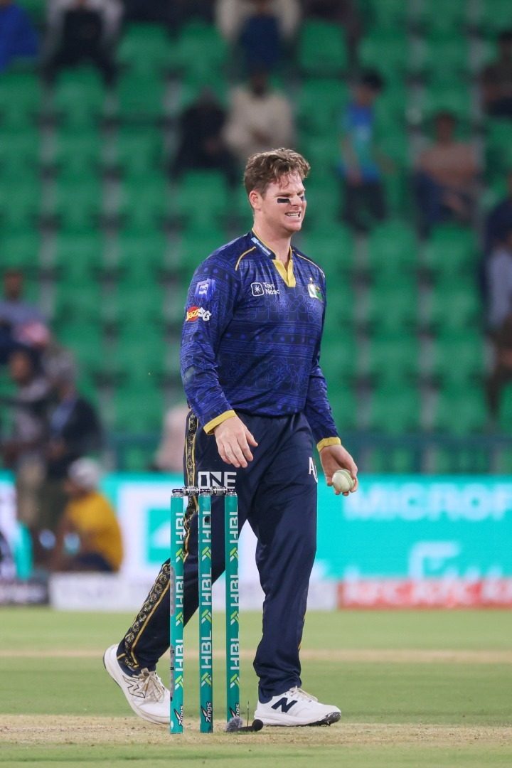 First over since 2019: Steve Smith bowls off-spin in doomed PSL eliminator defence