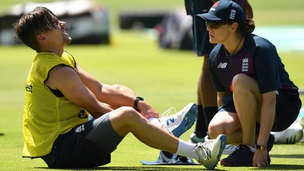 from-feeding-dogs-to-putting-on-trousers-bizarre-injuries-and-ailments-in-cricket.Click to read full article.