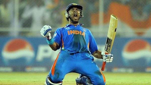 2011-world-cup-stump-signed-by-yuvraj-tendulkar-up-for-charity-auction.Click to read full article.