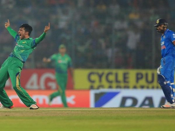 amirs-new-ball-burst-venkys-world-cup-encore-six-great-spellsf-from-india-pakistan-asia-cup-clashes.Click to read full article.