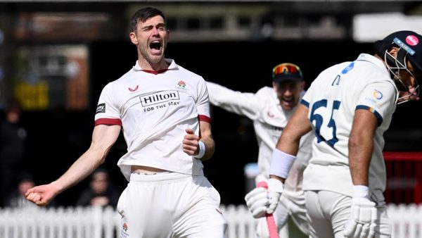 james-anderson-england-legend-inspires-county-championship-side-lancashire-derbyshire-defend-137.Click to read full article.