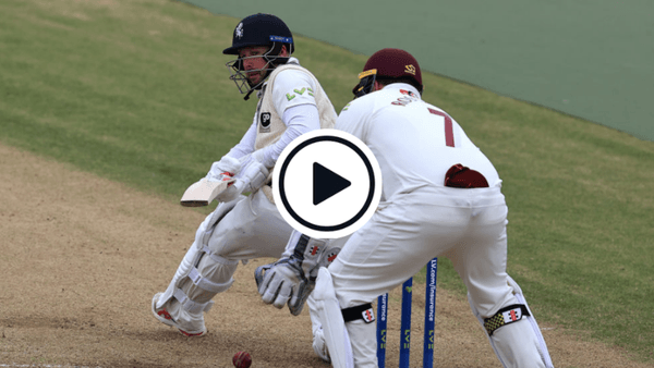 watch-44-year-old-darren-stevens-invents-new-version-of-sweep-en-route-to-35th-first-class-ton.Click to read full article.