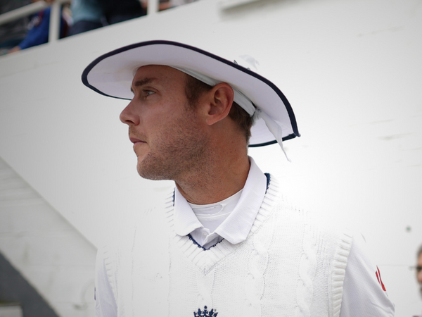 stuart-broad-retires-tweets-tributes-stuart-broad-shock-retirement.Click to read full article.