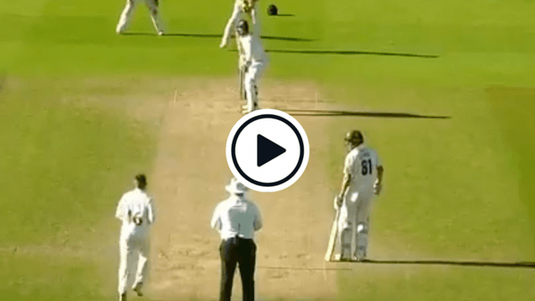 watch-wicketkeeper-bowls-opening-bowler-keeps-as-glamorgan-use-11-bowlers-in-one-innings.Click to read full article.