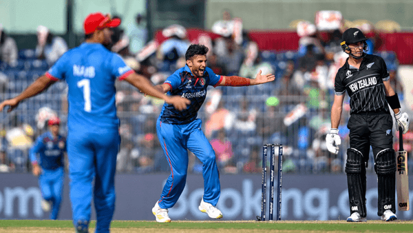 new-zealand-lose-three-wickets-in-nine-balls-to-spark-hopes-of-yet-another-world-cup-upset-cwc-2023.Click to read full article.