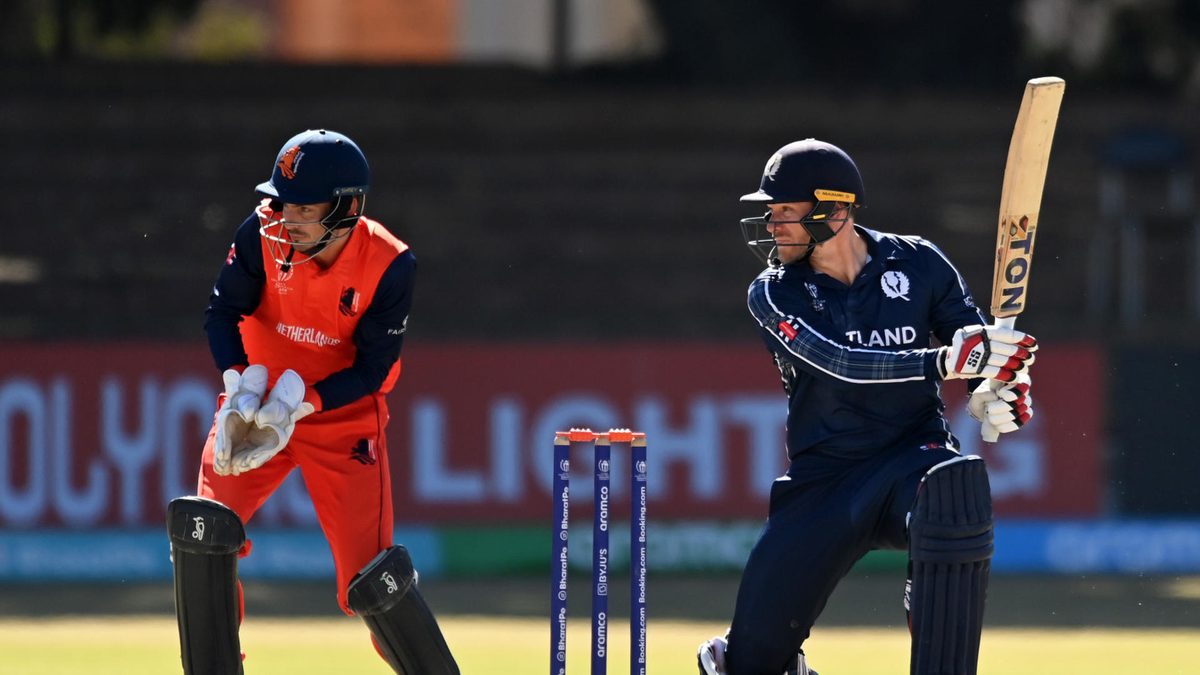 Richie Berrington of Scotland plays a shot as Scott Edwards of Netherlands keeps during the ICC Men's Cricket World Cup Qualifier Zimbabwe 2023 Super 6 match between Scotland and Netherlands at Queen’s Sports Club on July 06, 2023 in Bulawayo, Zimbabwe