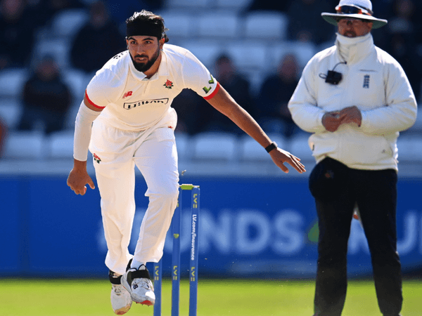 saqib-mahmood-returns-first-county-championship-game-year-following-stress-fracture.Click to read full article.