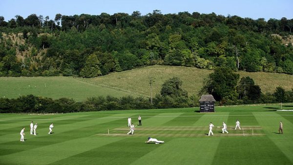 club-cricket-news-sri-lanka-star-turned-clubbie-ducks-galore.Click to read full article.