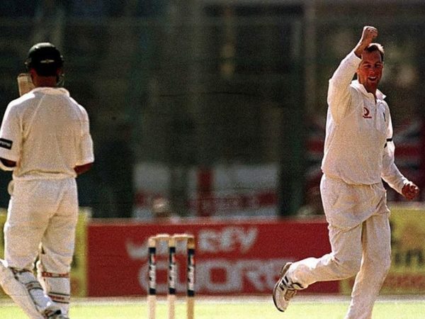when-marcus-trescothick-bowled-first-change-in-a-classic-england-test-win.Click to read full article.