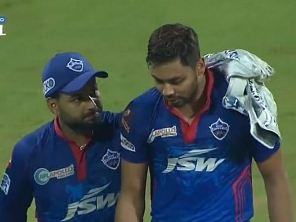 captain-rishabh-pant-consoles-avesh-khan-after-two-straight-sixes-dc-get-a-wicket-next-ball.Click to read full article.