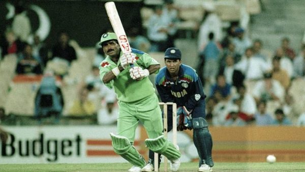 he-started-imitating-me-why-javed-miandad-mocked-kiran-more.Click to read full article.