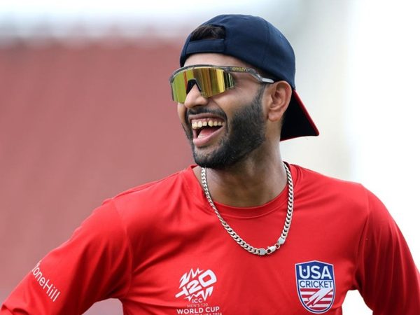 batting-average-60-bowling-average-16-milind-kumar-tops-all-time-odi-charts-following-record-performance.Click to read full article.