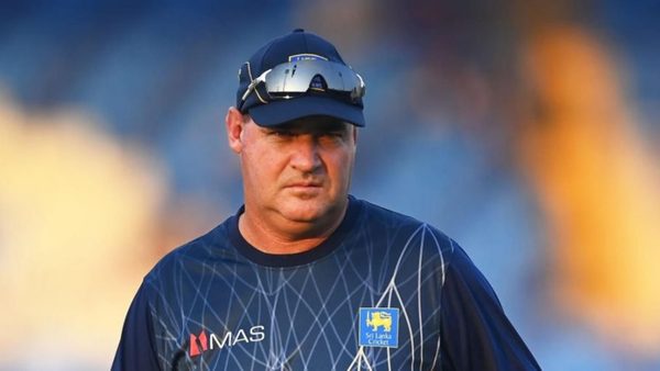 mickey-arthur-if-you-want-to-strengthen-the-county-championship-stop-players-going-to-the-ipl.Click to read full article.