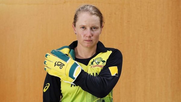 alyssa-healy-takes-aim-at-weirdos-hoarding-toilet-paper.Click to read full article.